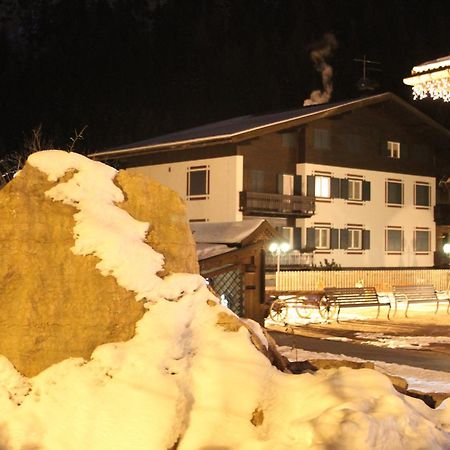 Appartamento Niki Campitello Campitello di Fassa Exteriör bild