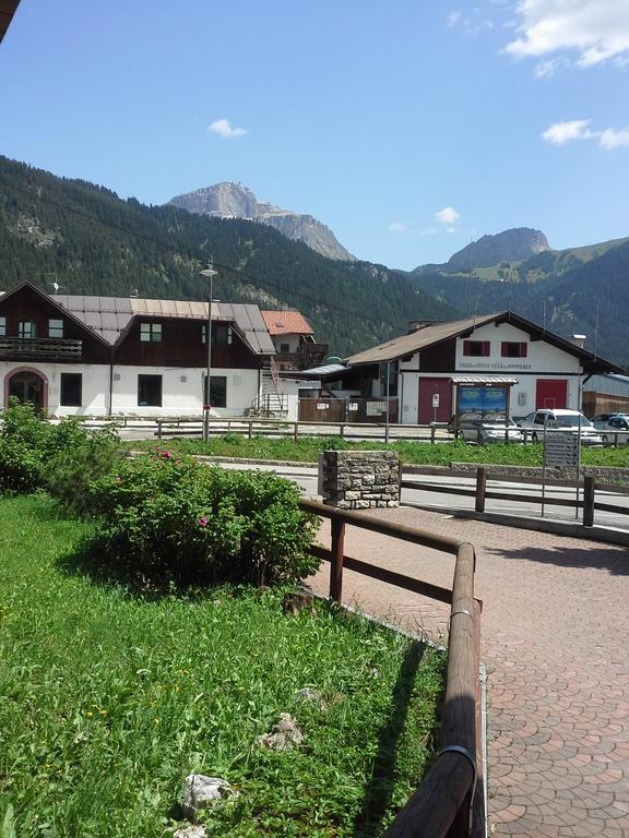 Appartamento Niki Campitello Campitello di Fassa Rum bild