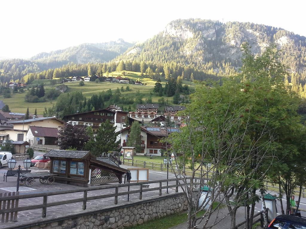 Appartamento Niki Campitello Campitello di Fassa Exteriör bild
